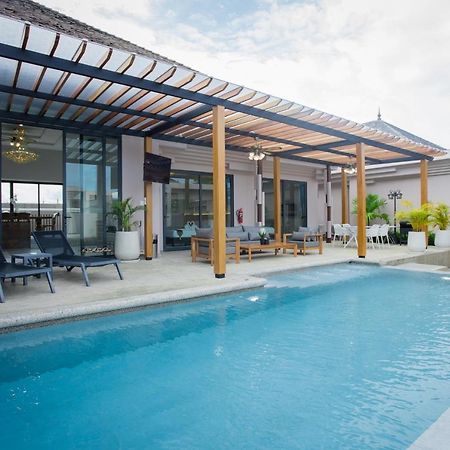 Gold Chariot Pool Villa, Phuket - Sha Plus Certified 邦涛海滩 外观 照片