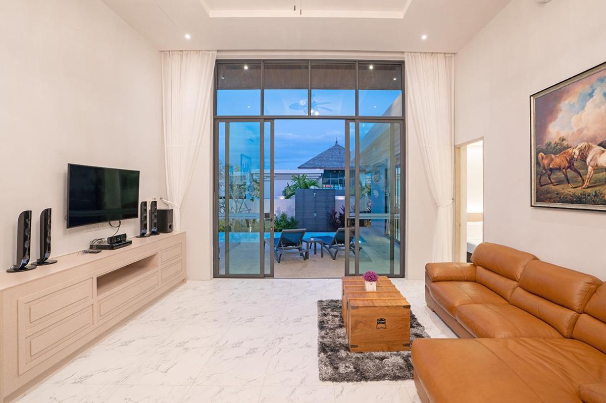 Gold Chariot Pool Villa, Phuket - Sha Plus Certified 邦涛海滩 外观 照片