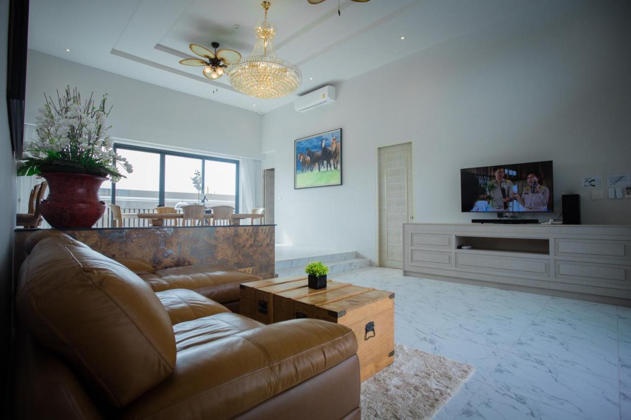 Gold Chariot Pool Villa, Phuket - Sha Plus Certified 邦涛海滩 外观 照片