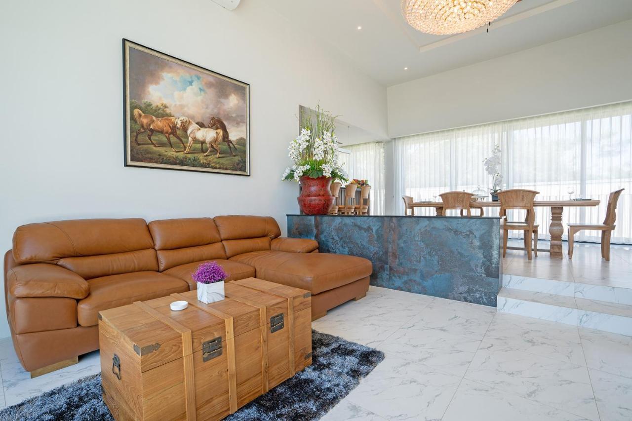 Gold Chariot Pool Villa, Phuket - Sha Plus Certified 邦涛海滩 外观 照片